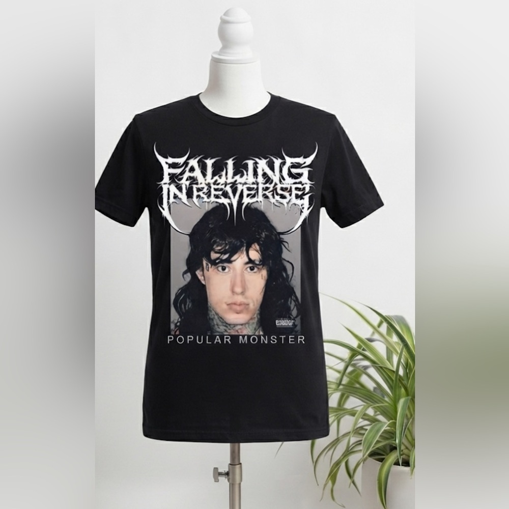 "Popular Monster" Black Graphic premium Tee -woman xl